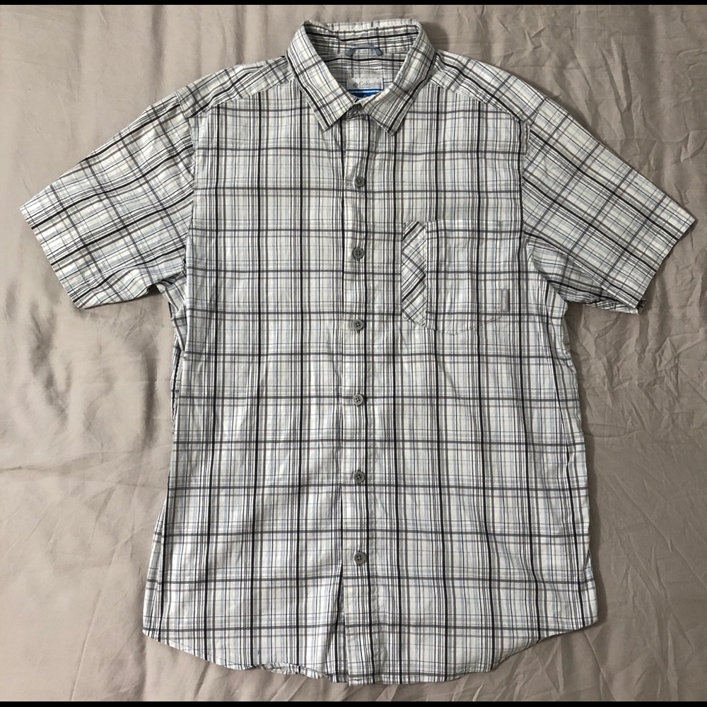 Columbia Sportswear Short Sleeve Button Down Shirt